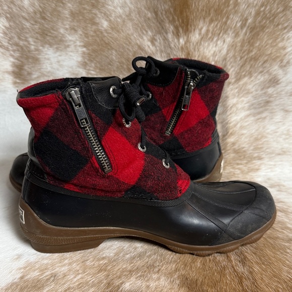 Sperry Syren Red Check Buffalo Plaid Flannel Womens Duck Boots Size 7.5 A8 - Picture 8 of 10